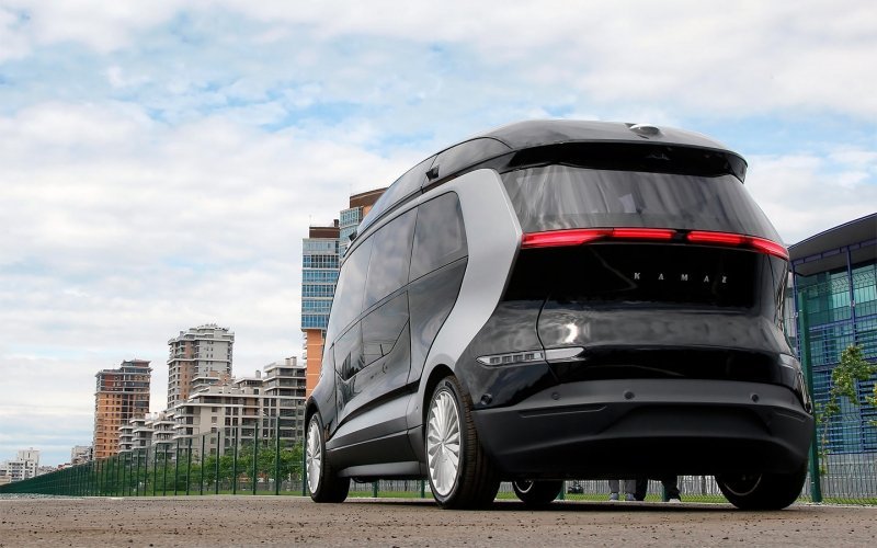 
            «Русский Hummer», «Гном» и другие легковушки КамАЗа
        