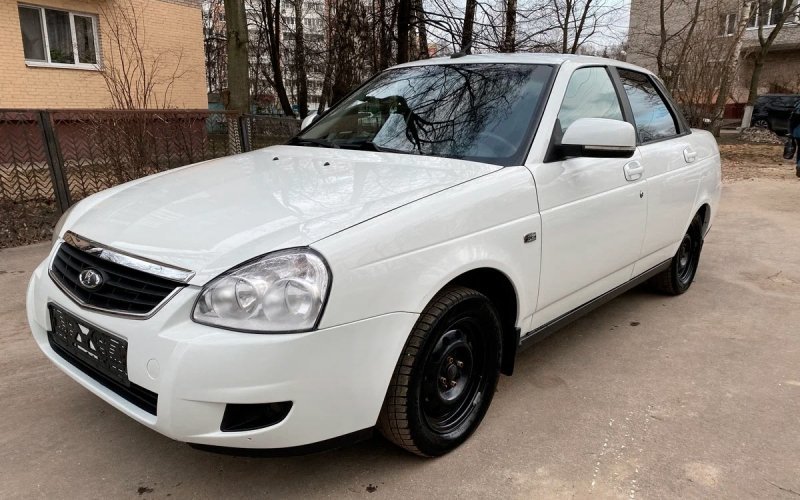 
            Названы самые популярные недорогие авто на вторичке. Таблица и цены
        