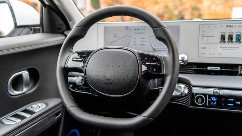 
            «Всемирным автомобилем года» стал электрический хэтчбек Hyundai
        
