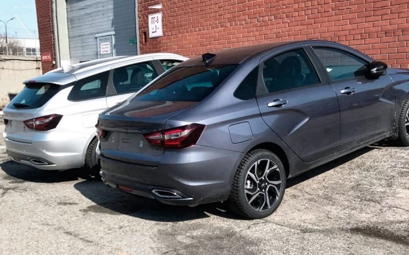 
            В сети опубликовали первый снимок новой Lada Vesta Sport
        