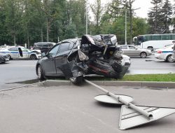Лишение прав за ДТП с дорожным знаком. Эксперт предупредил водителей