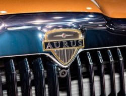 Минпромторг предупредил о росте цен на автомобили Aurus