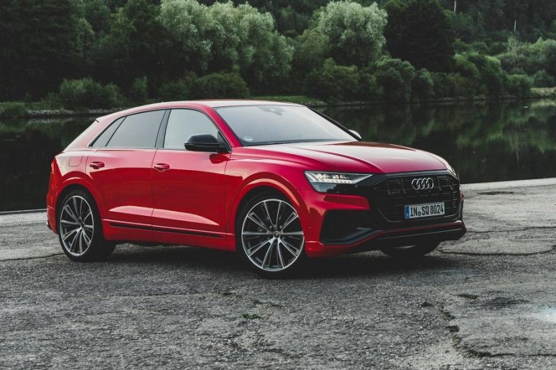 Audi отзывает автомобили в России из-за одного светодиода