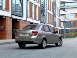 АвтоВАЗ будет выпускать по 30 тысяч упрощенных машин в месяц