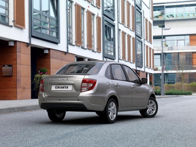 АвтоВАЗ будет выпускать по 30 тысяч упрощенных машин в месяц