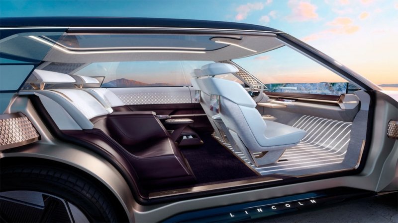 
            Lincoln показал беспилотный автомобиль-трансформер
        