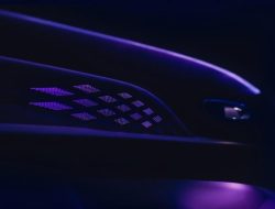 Bentley анонсировала новую модель