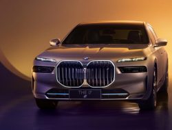 BMW раскрыла секрет новой i7 L для Китая