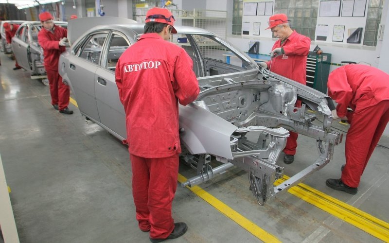 
            General Motors ушел из России. Какие заводы были, какие авто выпускались
        