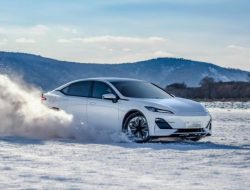 Changan испытал 30-градусными морозами конкурента Tesla Model 3