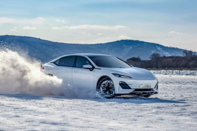 Changan испытал 30-градусными морозами конкурента Tesla Model 3