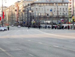 ГИБДД Москвы сообщила о перекрытиях улиц из-за репетиции парада