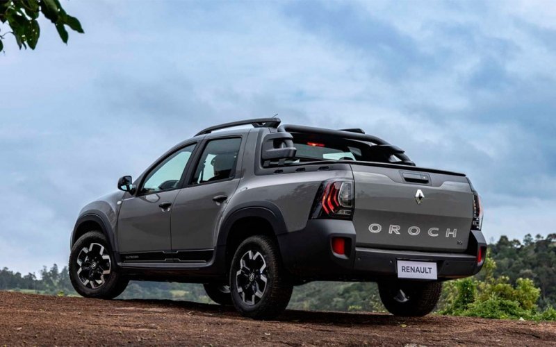 
            Renault модернизировал пикап Oroch на базе первого Duster
        