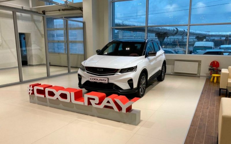 Цены на новые машины резко упали. Что будет дальше