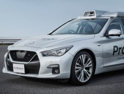 Nissan рассказал о новой системе полуавтоматического управления