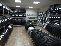 Эксперты рассказали, когда на полках российских автомагазинов закончатся шины