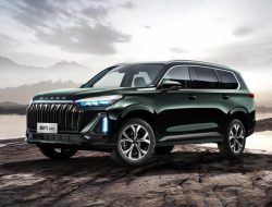 Exeed VX обзавелся пятиместной версией с другим дизайном