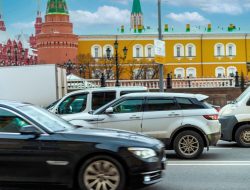 Уход Renault и амнистия для водителей. Автоновости недели