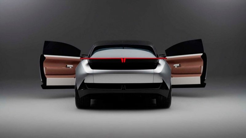 
            Tata показала электрокар с системой быстрой зарядки и запасом хода 500 км
        