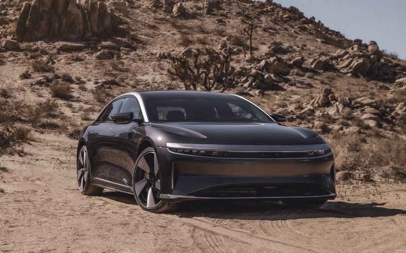 
            Конкурент Tesla выпустил 1065-сильный электрокар стоимостью $179 тыс.
        