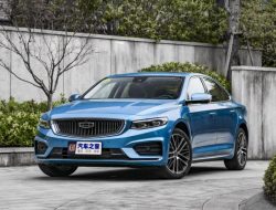 Geely привезла в Беларусь опытную партию седанов с начинкой Volvo
