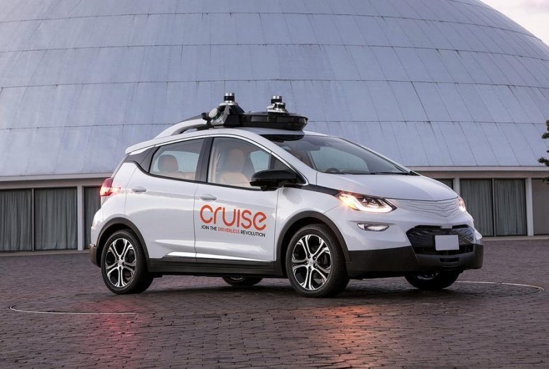 GM придумал учебный автомобиль, на котором можно ездить без инструктора