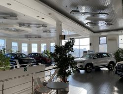 Из-за украинского конфликта в России обрушился рынок новых автомобилей