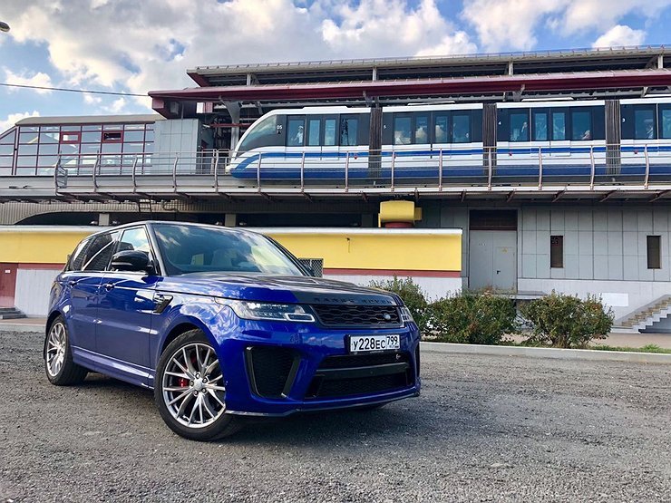 Jaguar Land Rover опроверг слухи об уходе из России