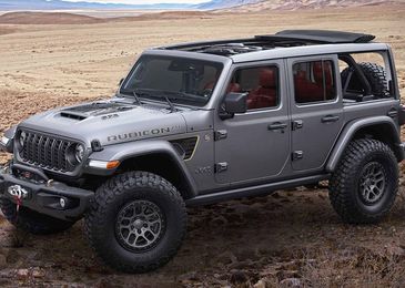 Jeep показал сразу семь новых внедорожников