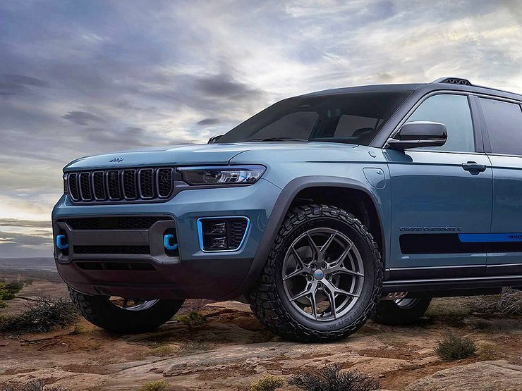 Jeep показал сразу семь новых внедорожников