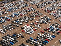 К концу 2022 года российский авторынок рухнет на 50%