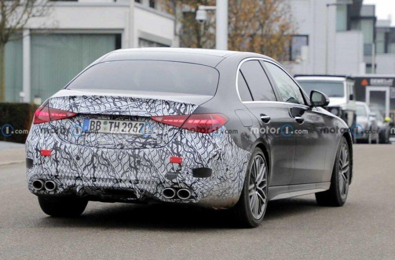 Mercedes-AMG анонсировал «горячую» версию нового C-Class
