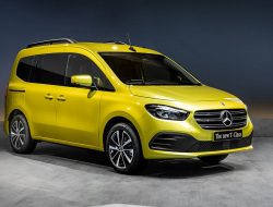 Mercedes-Benz превратил старый «каблук» Citan в новый T-класс