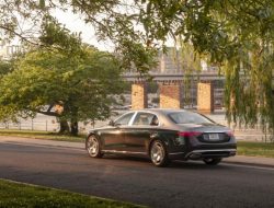 Мерседес запретил одному владельцу Mercedes-Maybach ездить на своём автомобиле