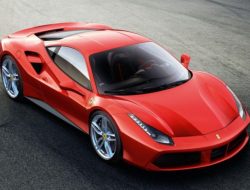 На тысячах Ferrari обнаружили проблемы с тормозами