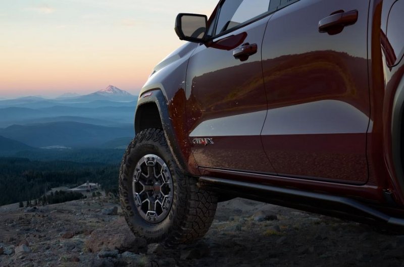 Новый GMC Canyon получит версию для экстремального бездорожья