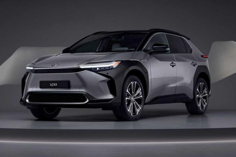 Первый электрокроссовер Toyota готов к дебюту: все подробности