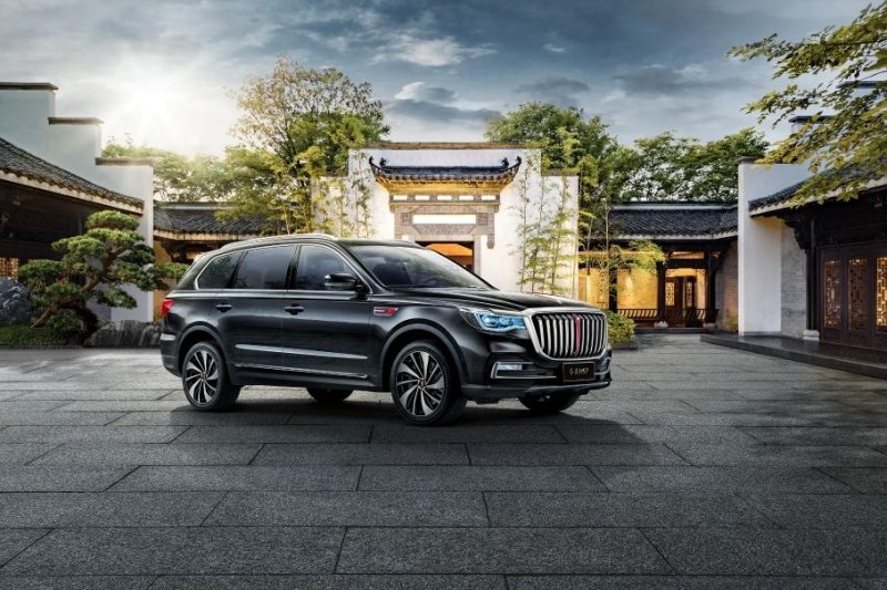 Появились новые подробности о роскошном внедорожнике Hongqi LS7 для китайских чиновников