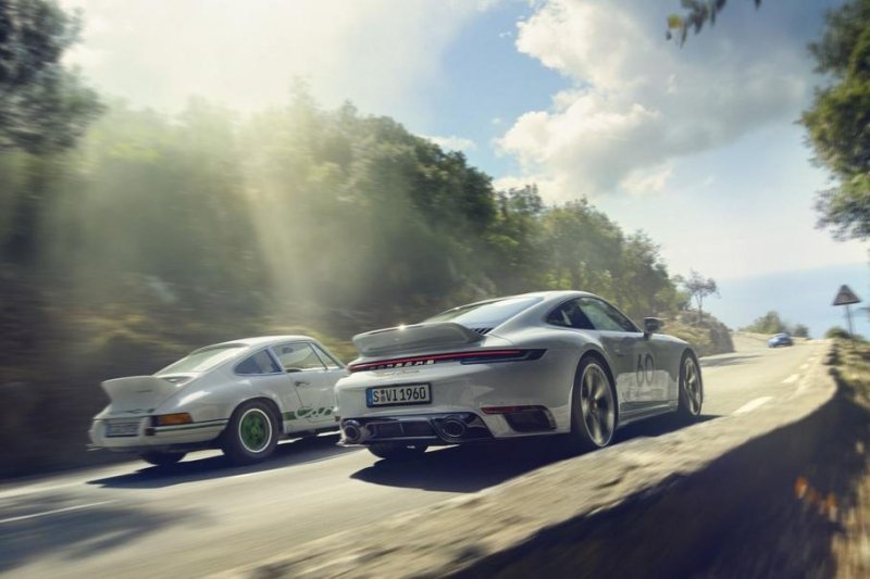 Представлена «лимитка» Porsche 911 в духе шестидесятых