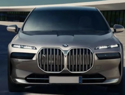 Раскрыта внешность электрической «семерки» BMW