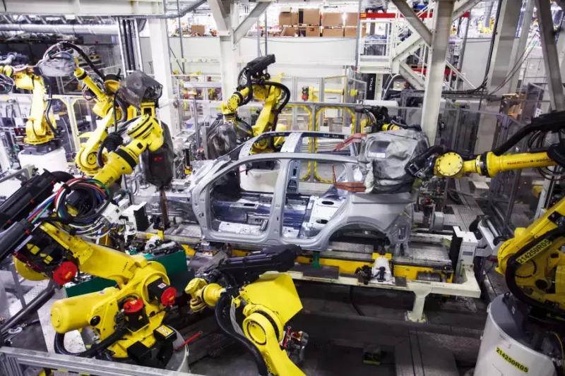 Российские заводы Volkswagen могут возобновить сборку летом. Но не всех моделей