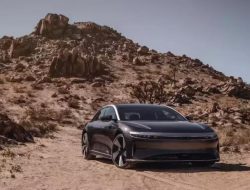 Саудовская Аравия закажет 100 тысяч машин у соперника Tesla