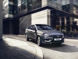 Сборку Lada Vesta остановят на полгода