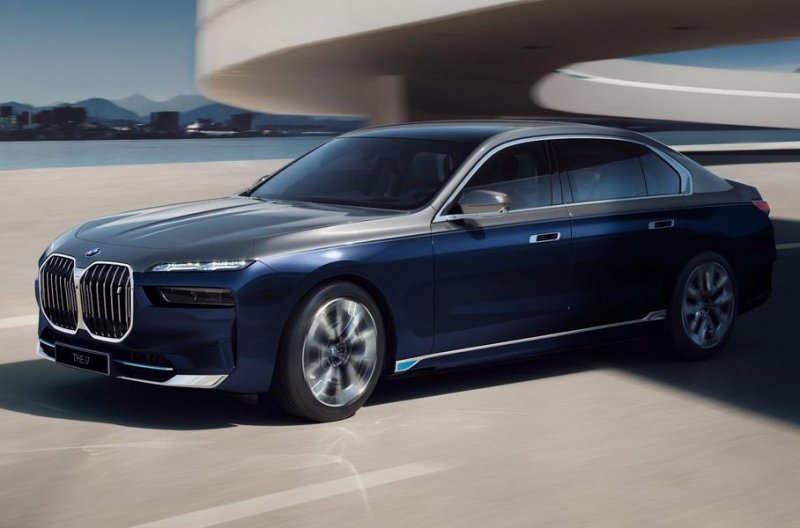 У новой BMW 7 серии появилась первая спецверсия