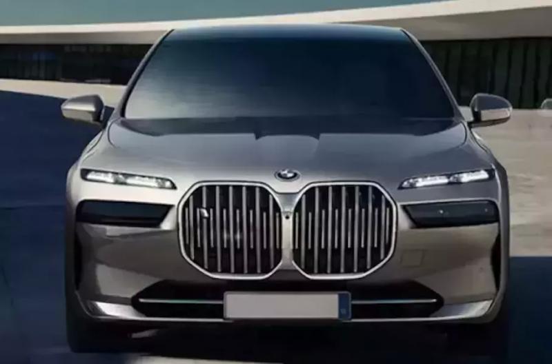В BMW cчитают, что Tesla утратила уникальность