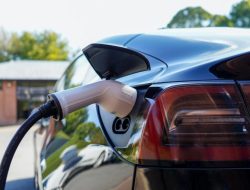 В России обычные автомобили стали превращать в электрокары за 1,5 миллиона рублей