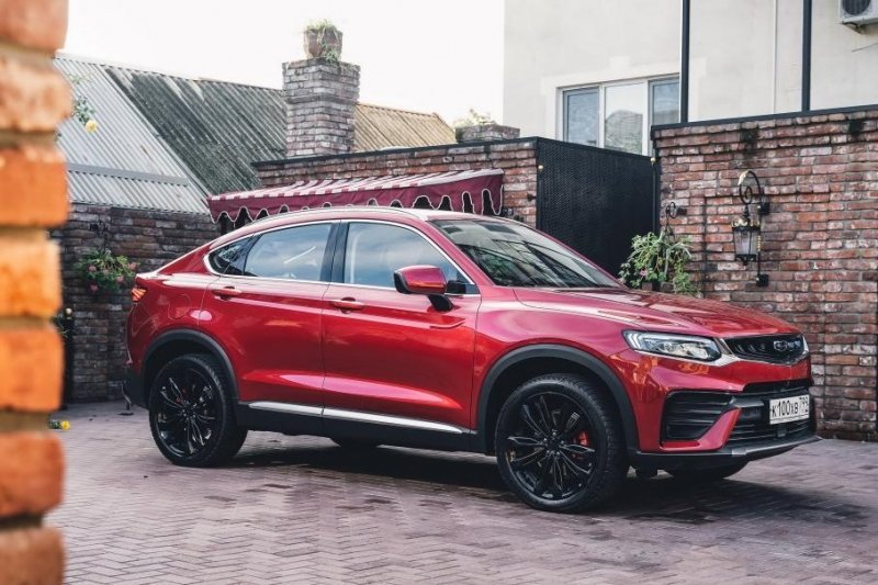 В России рекордно подорожали автомобили Geely