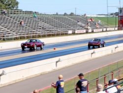 Видео: дрэг-гонка Chevrolet Corvette и Pontiac Firebird из 1970-х