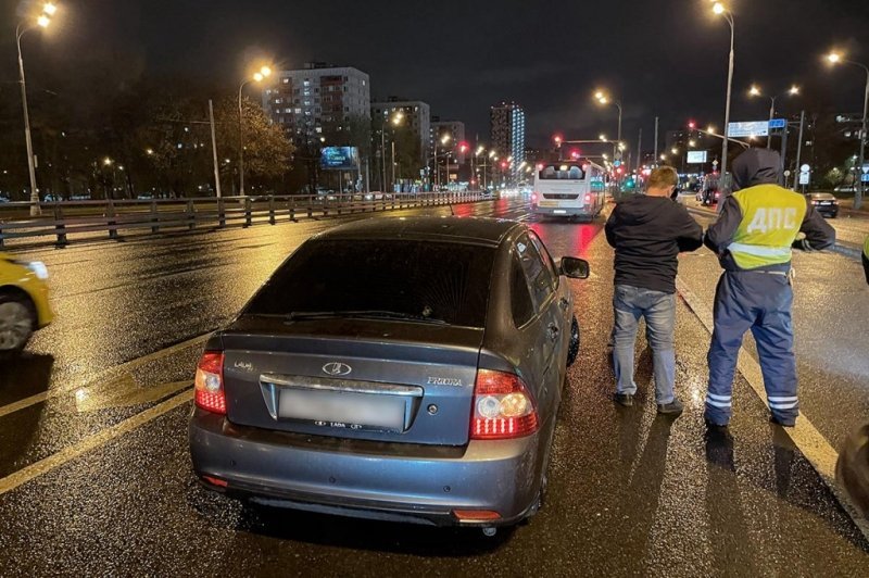 
            Репортаж из патруля ГИБДД: погоня, поиск пьяных и психологические трюки
        