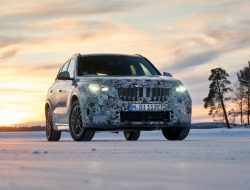 BMW рассказала о кроссовере X1 нового поколения